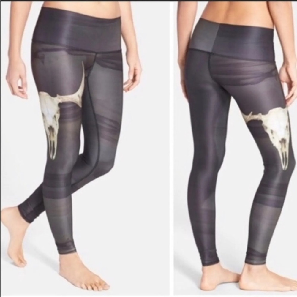 Teeki cow skull leggings XS